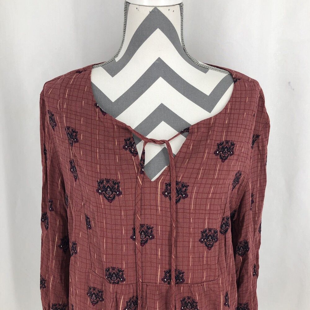 Magnolia Grace Red 3/4 Sleeve Boho Tie Neck Floral Paisley Top Large